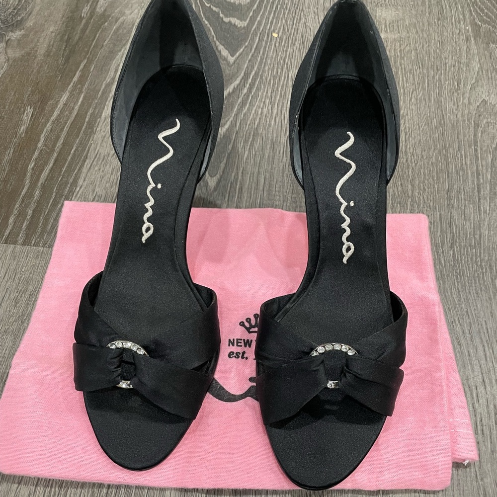 Nina, Malila open toe pump black size 6.5 M